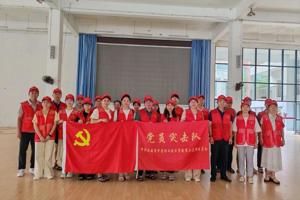 携手防御台风 筑牢安全防线—北海市中等职业技术学校全力做好防御台风工作