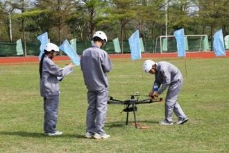 竞技赛场展英姿             职教航空启新程